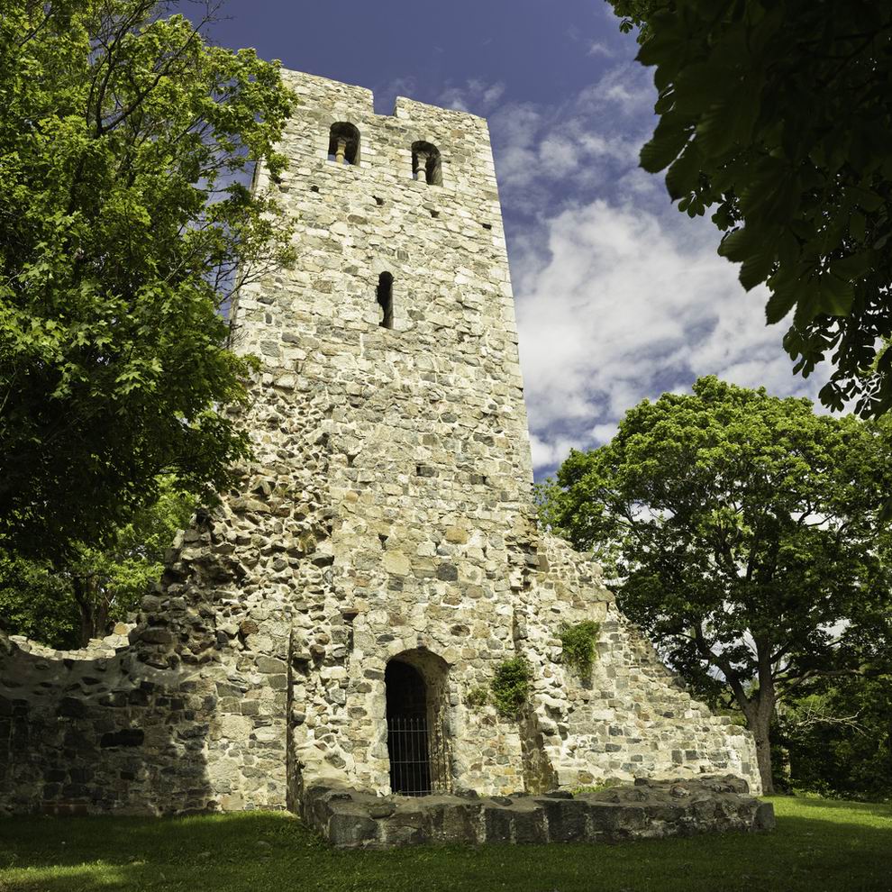 Sigtuna középkori templom romjai